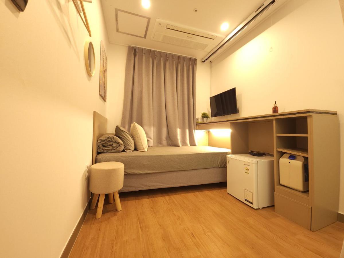 Oyo Hostel Myeongdong 2 Сеул Екстер'єр фото