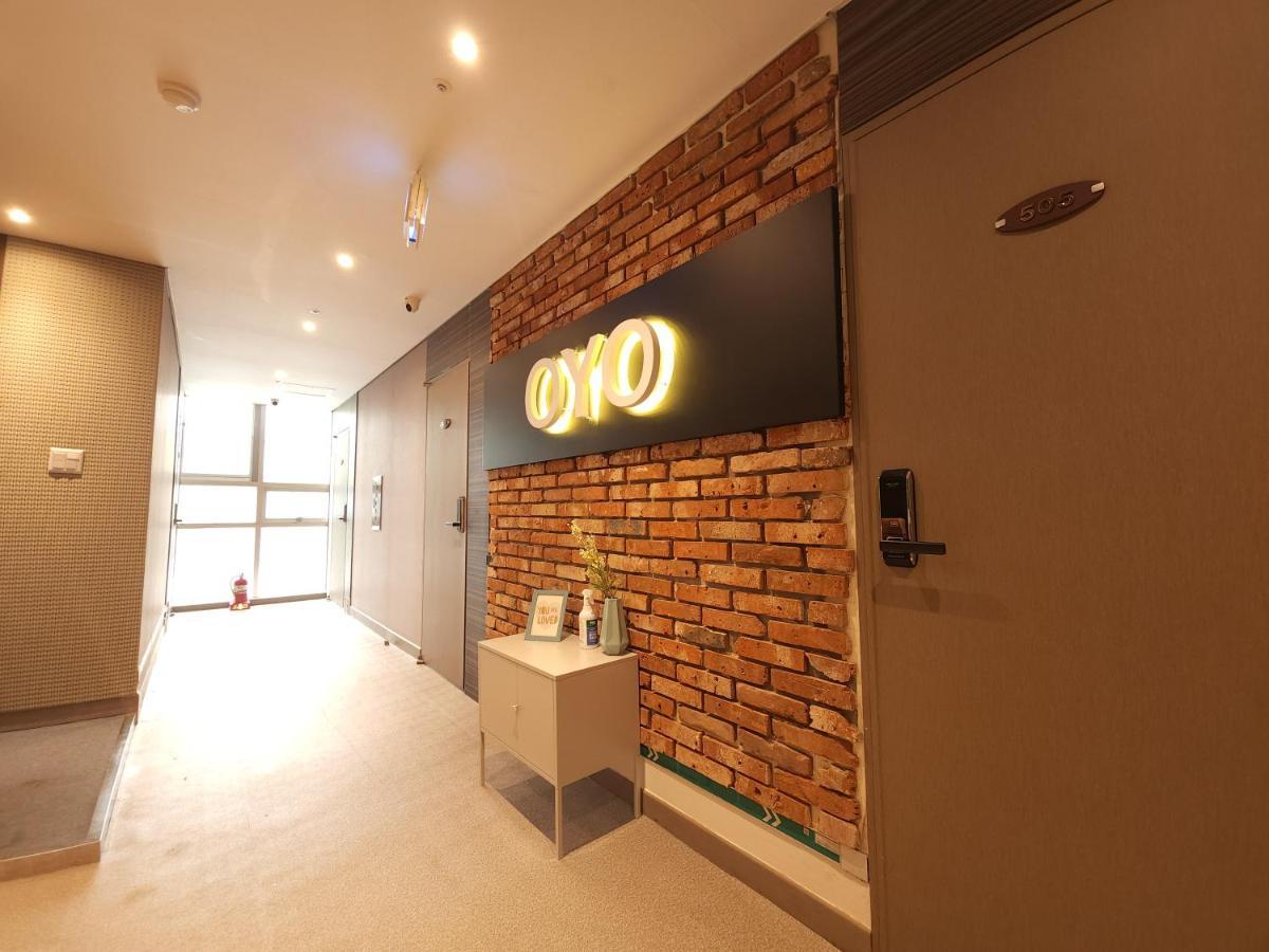 Oyo Hostel Myeongdong 2 Сеул Екстер'єр фото