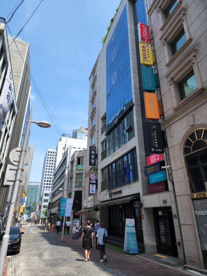 Oyo Hostel Myeongdong 2 Сеул Екстер'єр фото
